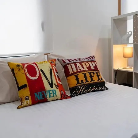 Precioso Estudio -centrico-garaje- Moderno-netflix Vigo