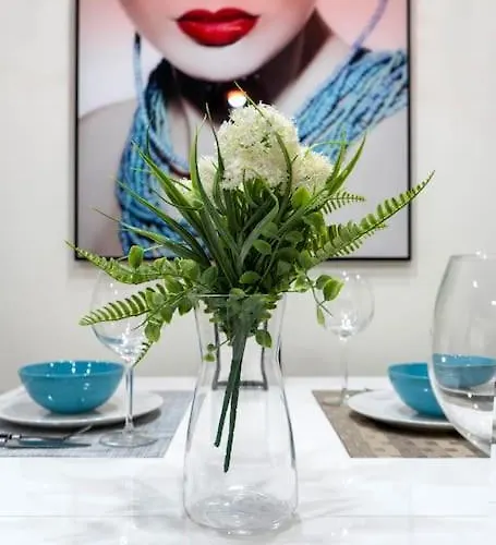 Appartement Precioso Estudio -centrico-garaje- Moderno-netflix