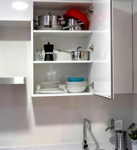 Precioso Estudio -centrico-garaje- Moderno-netflix Appartement